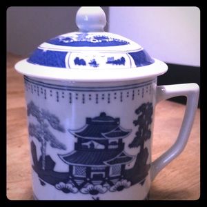 🌸 Asian mug with lid......